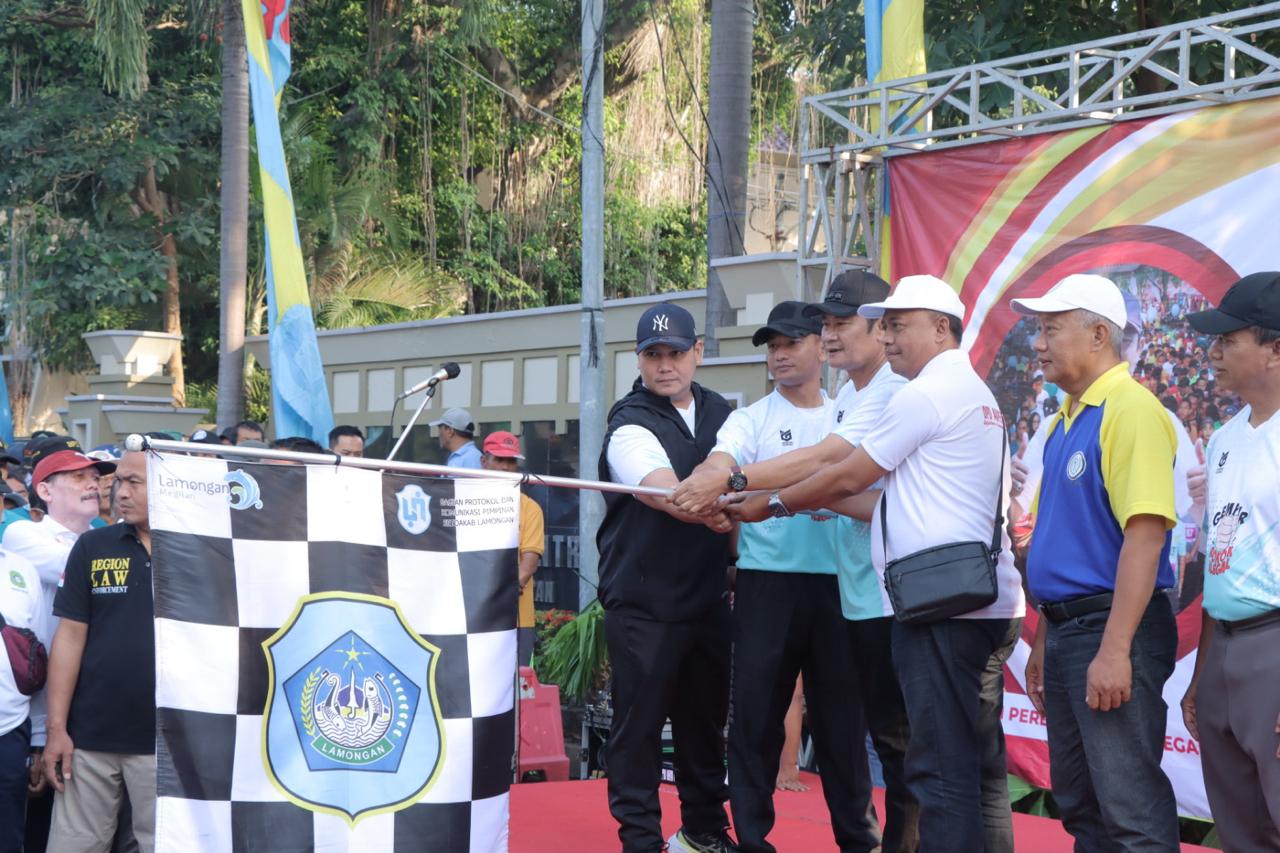 Wakapolres Lamongan Hadiri Kegiatan Mlaku Bareng Bupati dan BPD Kabupaten Lamongan