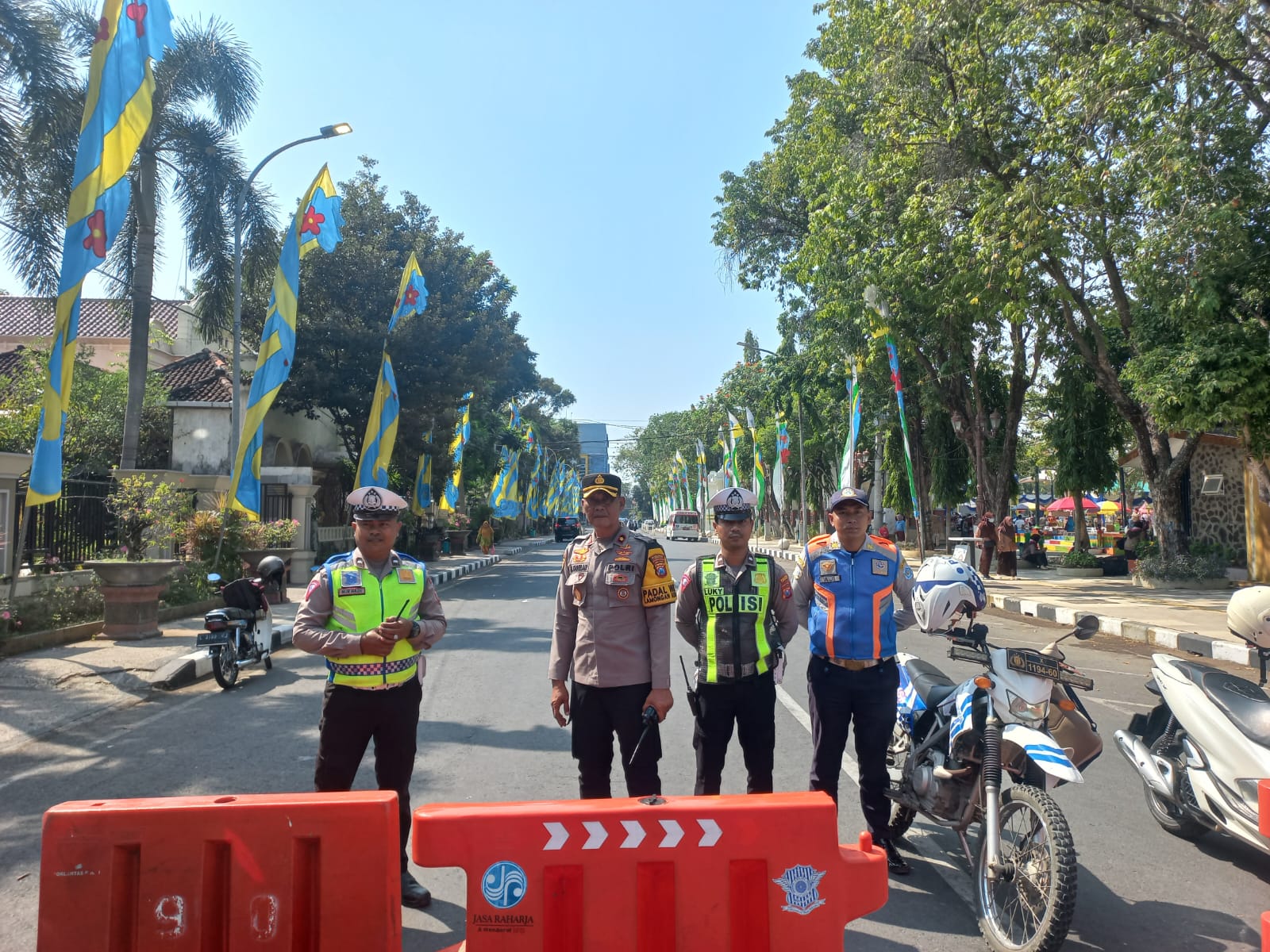 Polres Lamongan Laksanakan Pengamanan Kegiatan Gebyar Paud di Alun-Alun Kabupaten Lamongan