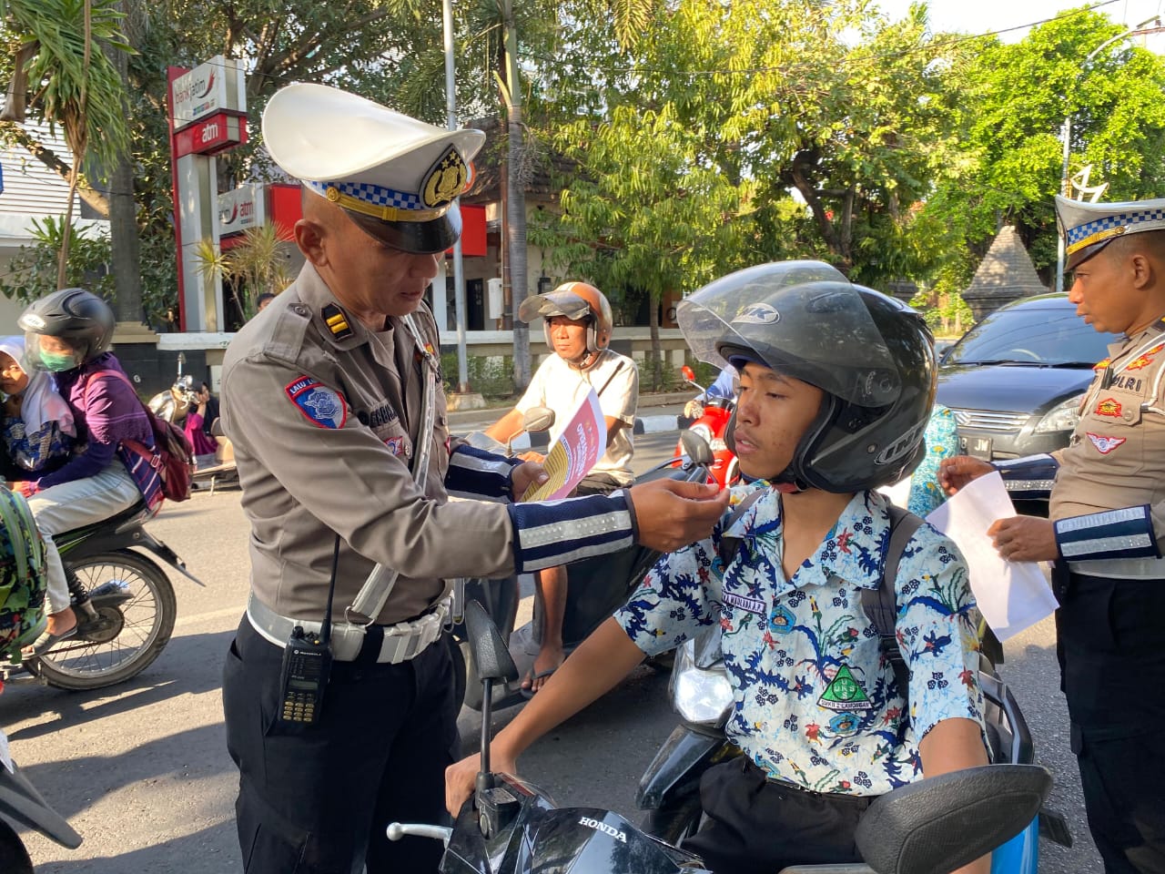 Ops Zebra Semeru 2024, Satlantas Polres Lamongan Sosialisasikan Keselamatan Berlalu Lintas