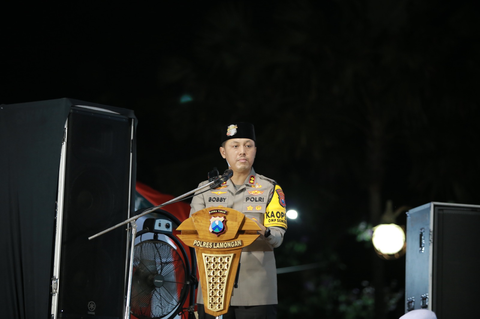 Polres Lamongan Gelar “Lamongan Bersholawat dan Tabligh Akbar” untuk Wujudkan Pilkada Aman dan Damai