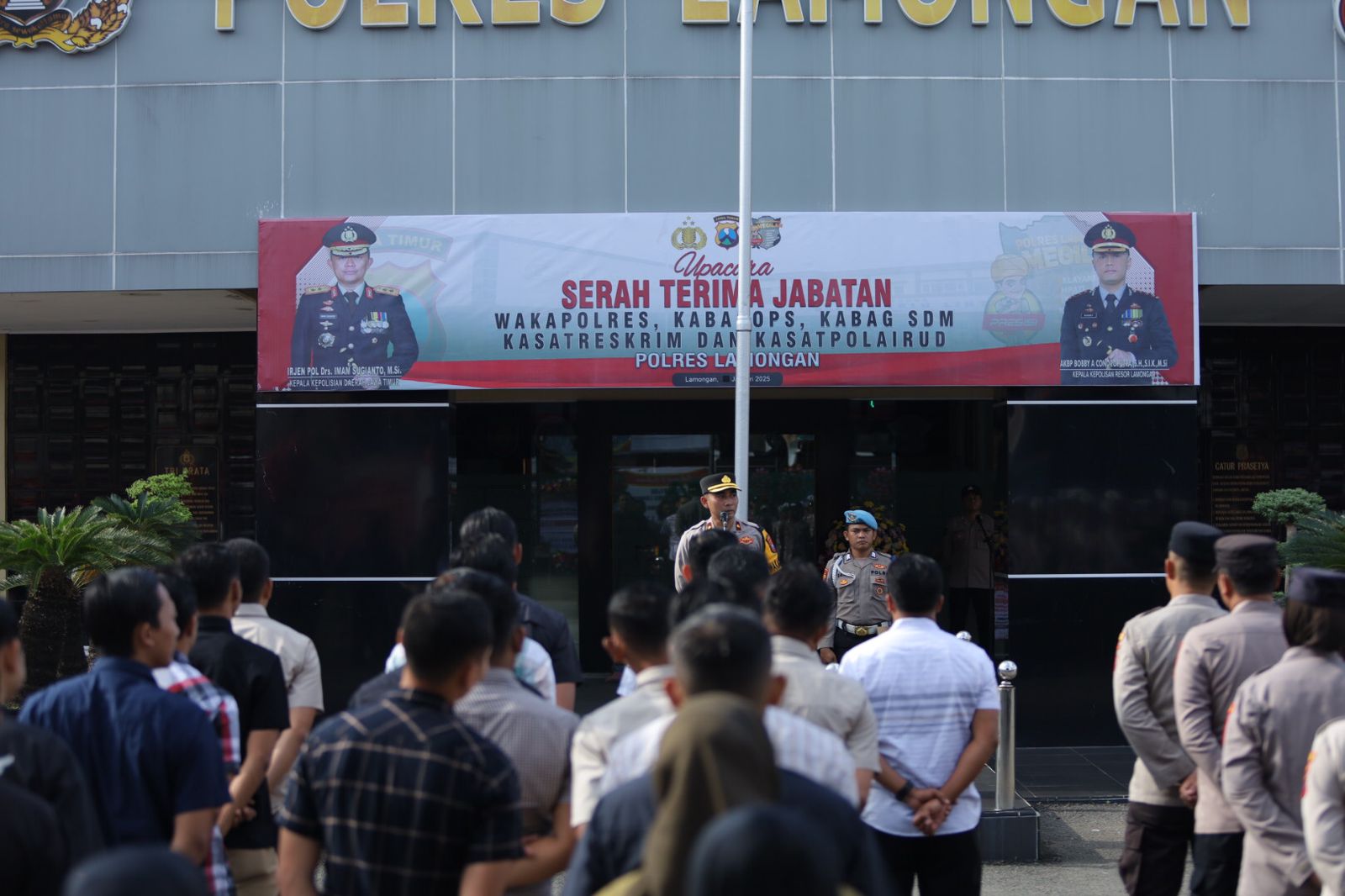 Arahan Wakapolres Lamongan Saat Pimpin Apel Jam Pimpinan Perdana