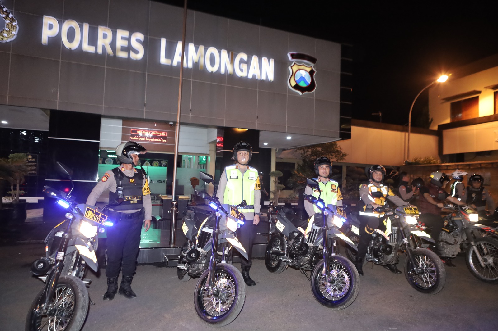 Kapolres Lamongan Pimpin Patroli Sahur, Jamin Keamanan dan Kenyamanan Warga di Bulan Ramadhan