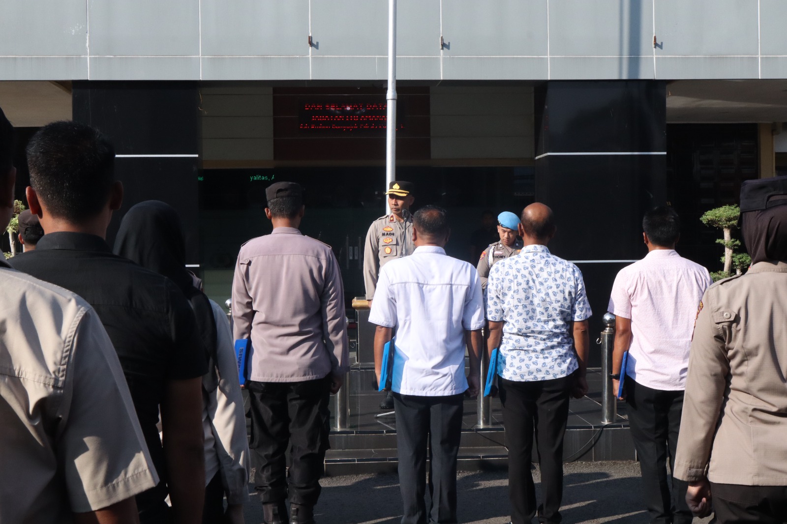 Wakapolres Lamongan Pimpin Apel Jam Pimpinan dan Tekankan Disiplin Personel Lewat Gaktibplin