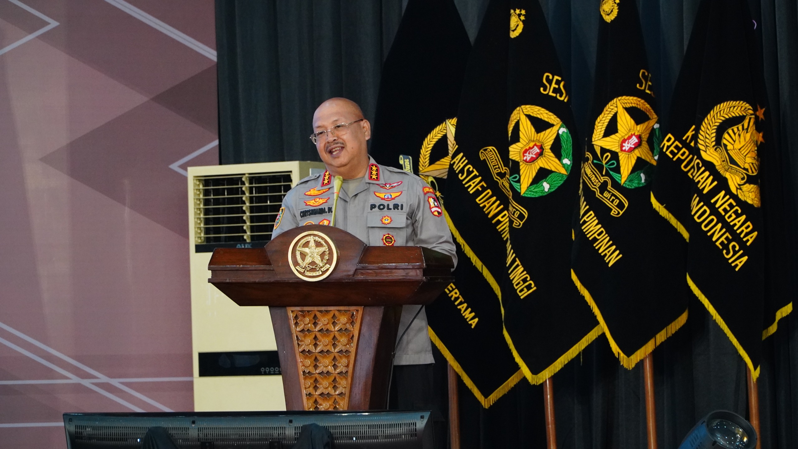 Seminar ‘Polisi dan Masyarakat’ Sespimma Lemdiklat Polri Angkatan 73 Raih Rekor MURI