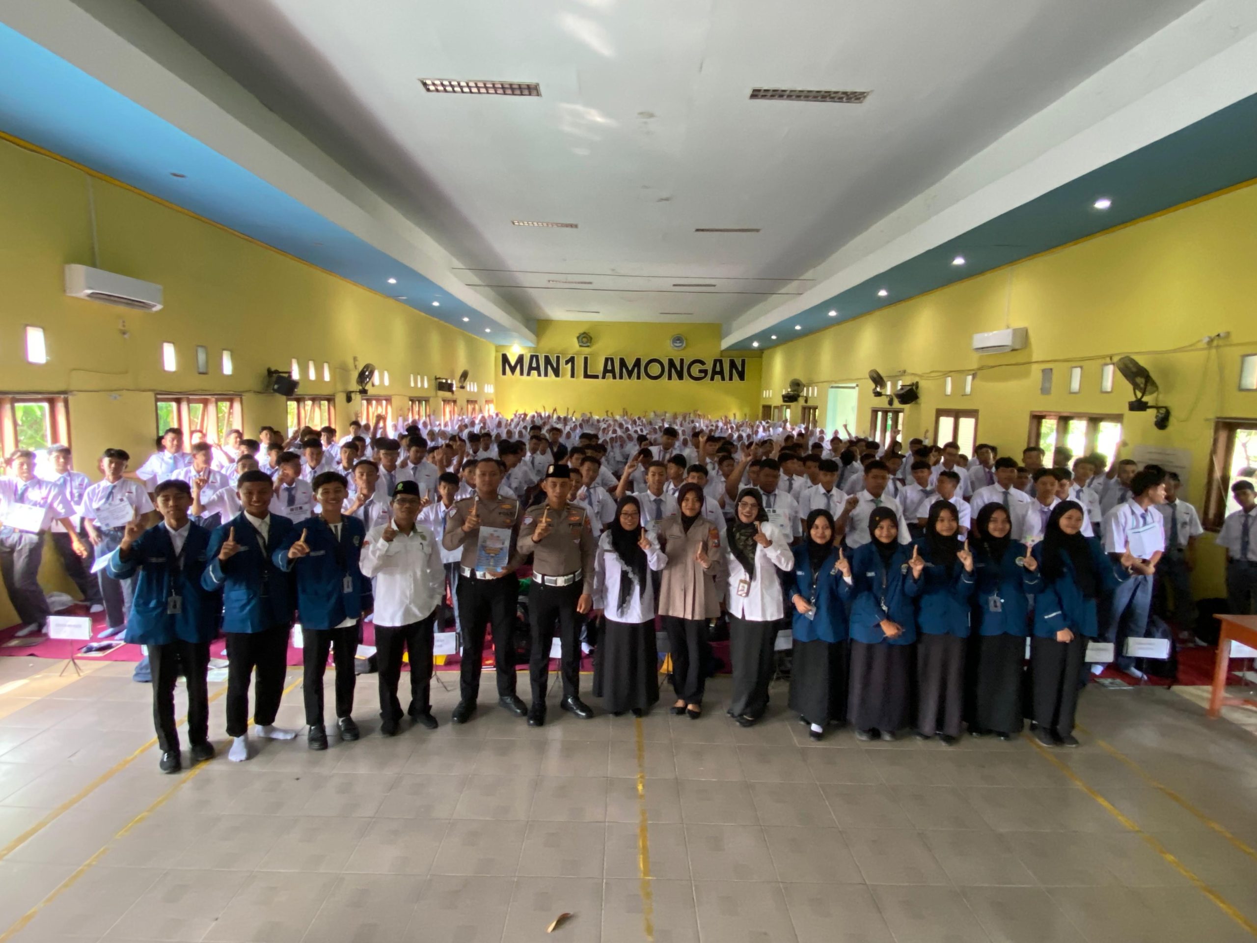 Satgas Preemtif Ops Patuh Semeru 2025 Sosialisasikan Tertib Lalu Lintas ke 450 Siswa Baru MAN Lamongan